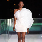 Summer White Oblique Shoulder Decorative Flower Dress Dress, Women's Wedding Party Dress One Step dress